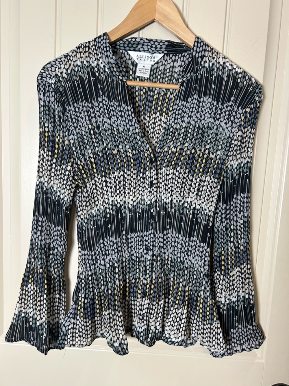 Allison Taylor Women’s Vintage Polka Dotted Multicolor Blouse LongBell Sleeve XL - Picture 3 of 9